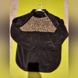 Pink lily leopard accent sherpa